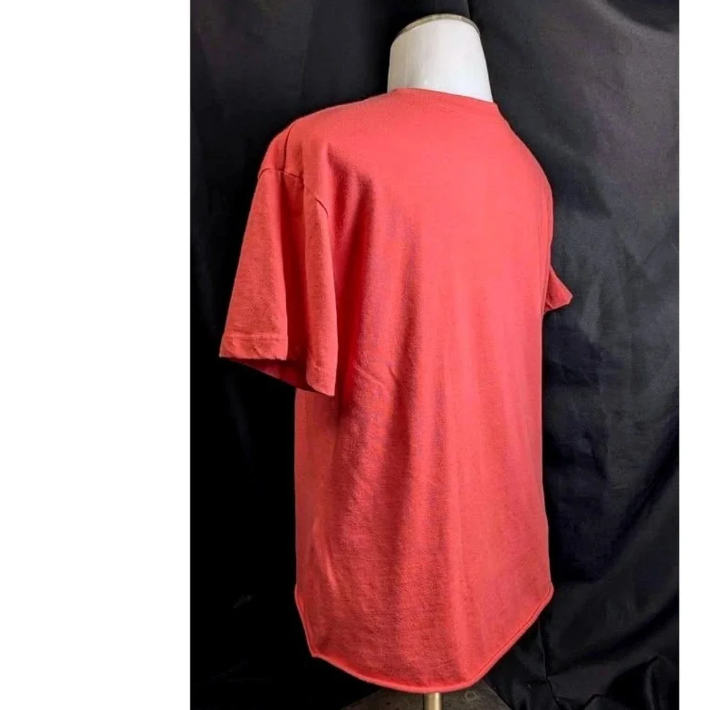 Sanrio Hello‎ Kitty Graphic T-Shirt ~ Junior's Size Small~Red Apple~Short Sleeve